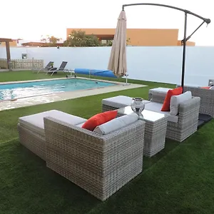  Villa Ventura. Espectacular. Piscina Climatizada.